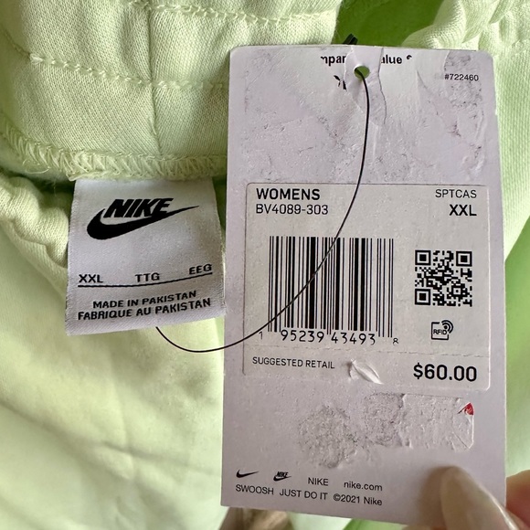 Nike Essentials Lime Joggers - Picture 5 of 5